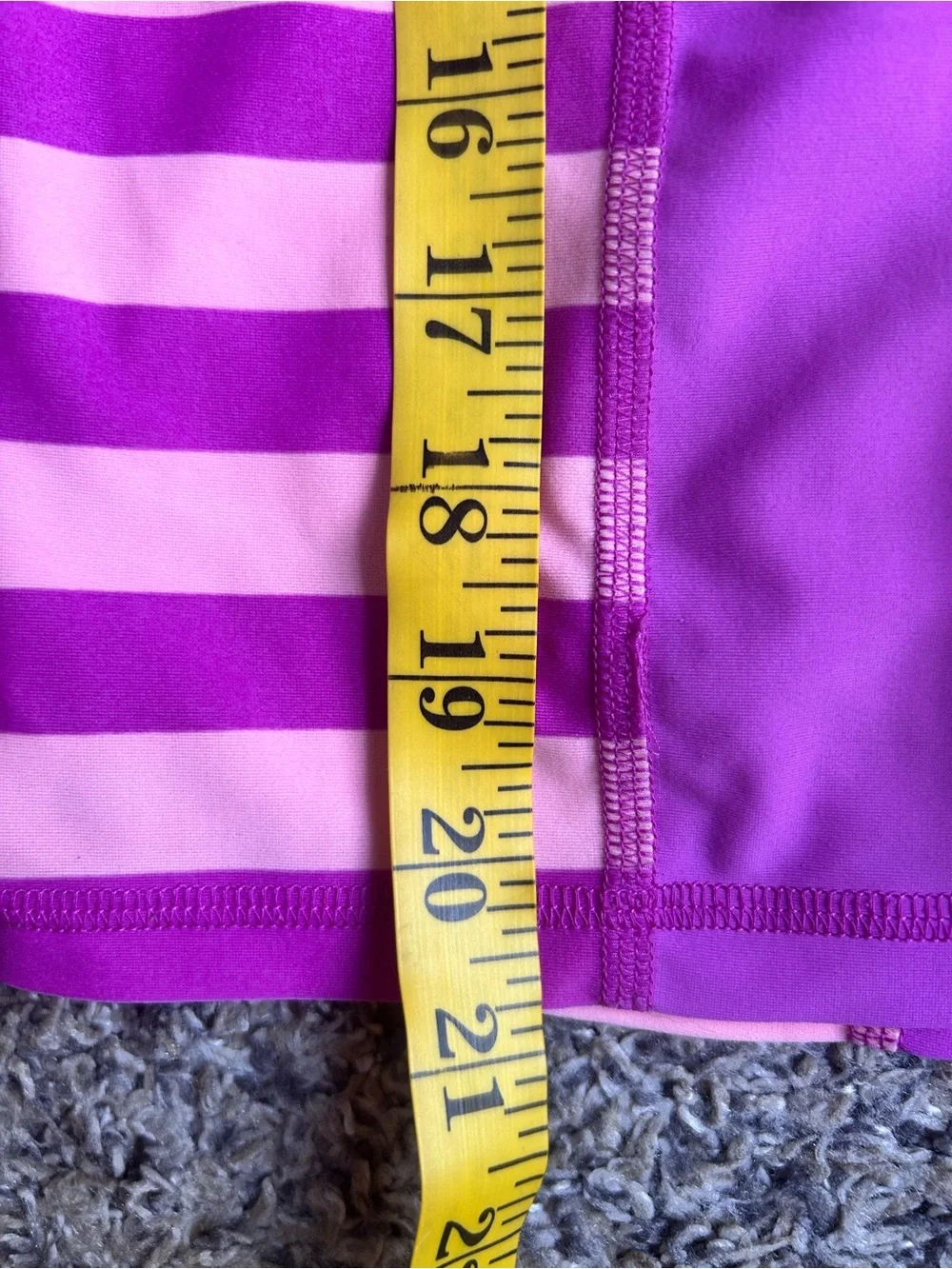 Roxy Girls Rash Guard in Pink Stripes size 12/14